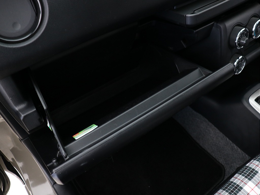 グローブボックス！