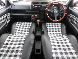 1列目はご覧の通り！かわいらしいチェック柄で車内に統一感を生み出しています！