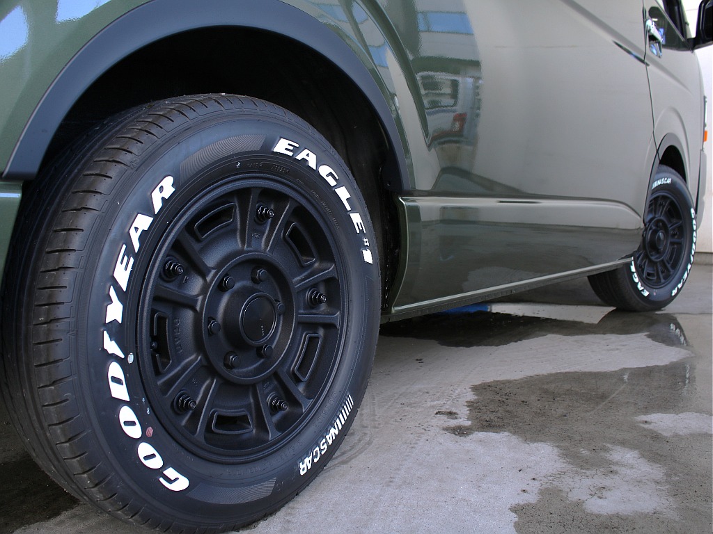 オリジナルのオーバーフェンダー装備してます！