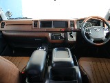 運転席周りのお写真になります！トヨタ純正の7インチナビ装備してます！