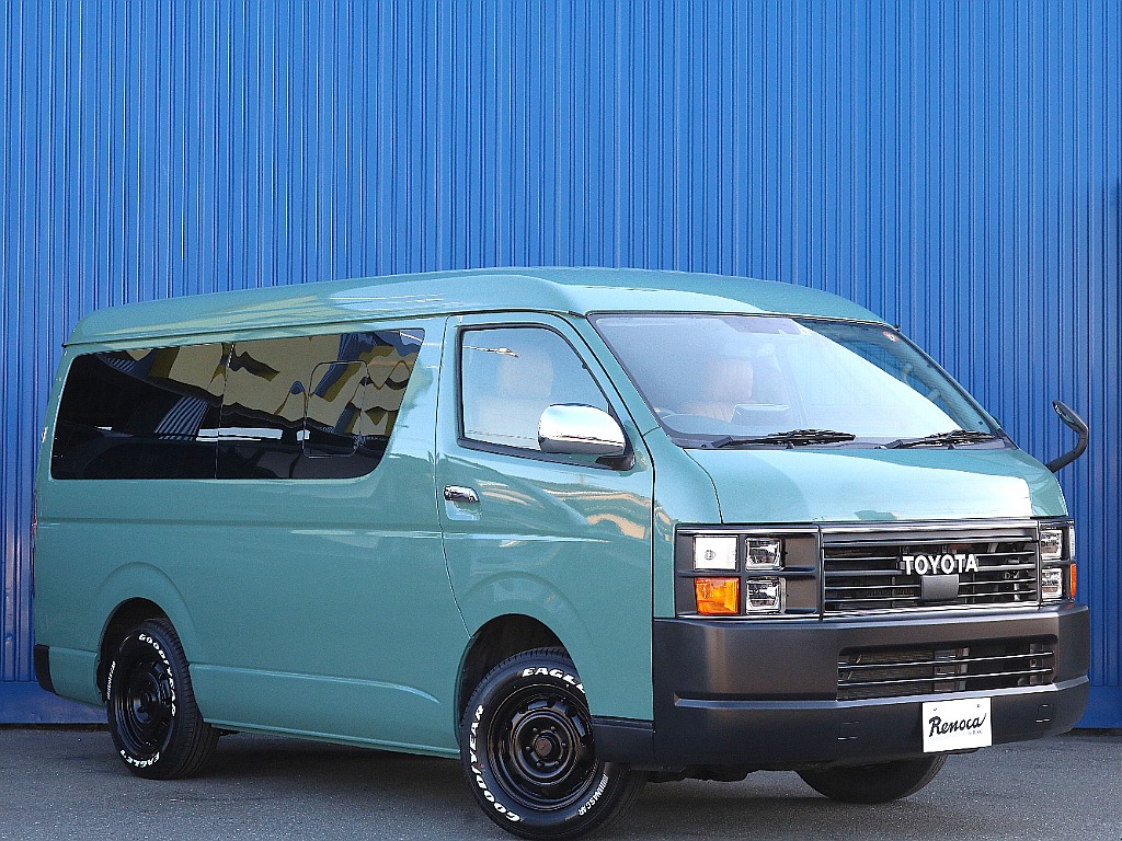 トヨタ ハイエース(3枚目)