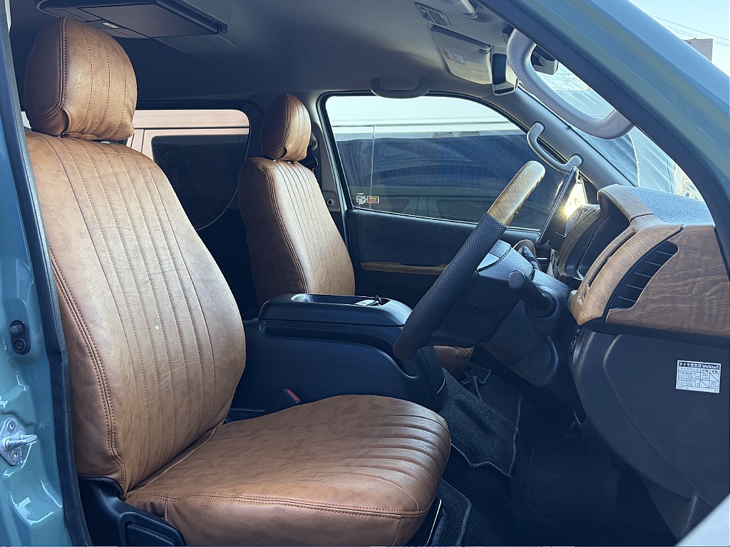 トヨタ ハイエース(6枚目)