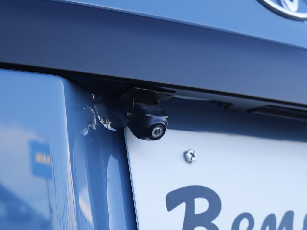 バックカメラも装着済みです♪