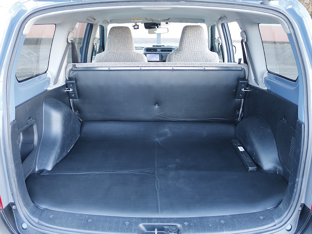 茨城県つくば市にハイエース専門の新車・中古車の展示場を展開！人気のグレード・年式をその場で見比べられます♪皆様のご来場、お問合せを心よりお待ちしております☆