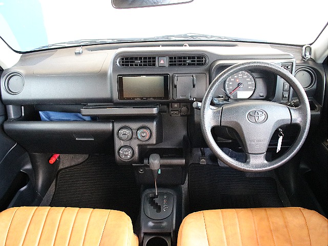 運転席周りのお写真になります！