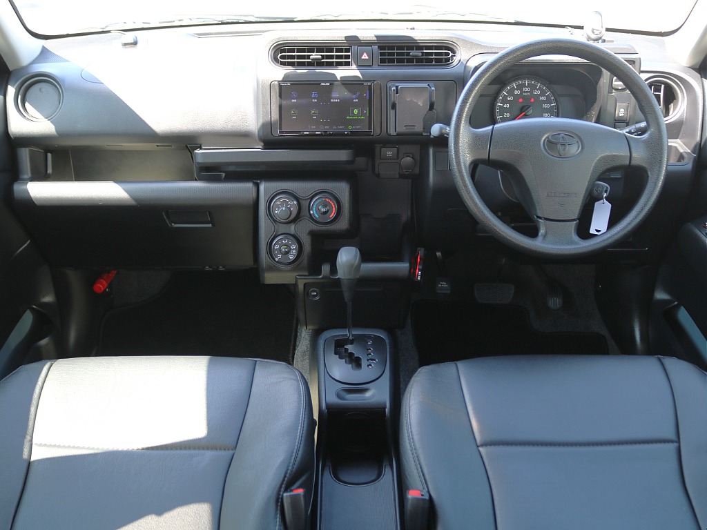 ＦＬＥＸグループは「すべての人に愛車を」をコンセプトに車種別に全国展開中！愛車と一緒に、ライフスタイルを充実させてもらいたいという思いで、ランクル仙台泉店では皆様のご要望になんでもお応えします♪