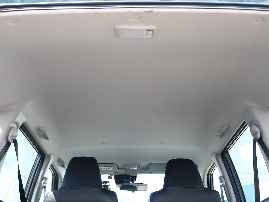 実際にご来店が難しい、遠方にお住まいのお客様もご安心ください！お電話やメールにてお車のご説明、ご覧になりたい箇所の追加画像、お見積書の郵送、と当店スタッフが丁寧に対応させていただきます♪