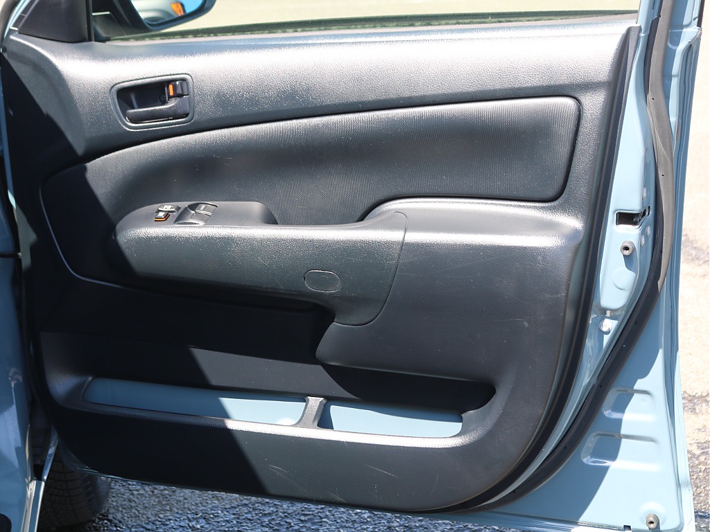 ＦＬＥＸグループは「すべての人に愛車を」をコンセプトに車種別に全国展開中！愛車と一緒に、ライフスタイルを充実させてもらいたいという思いで、ランクル仙台泉店では皆様のご要望になんでもお応えします♪