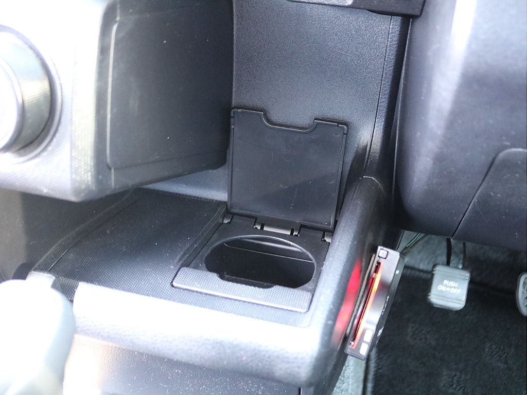 ＦＬＥＸグループは「すべての人に愛車を」をコンセプトに車種別に全国展開中！愛車と一緒に、ライフスタイルを充実させてもらいたいという思いで、ランクル仙台泉店では皆様のご要望になんでもお応えします♪