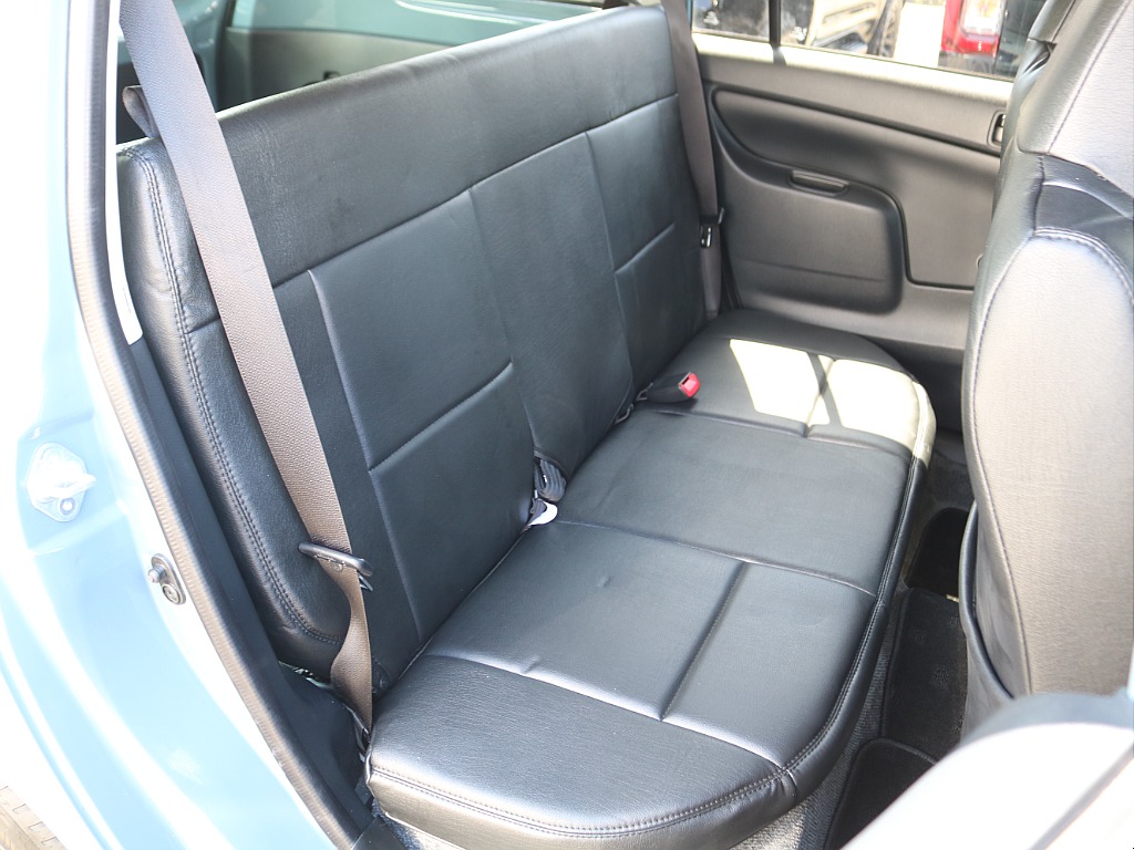 厳選仕入れによる、良質な１台を皆様にお届けいたします！可能な限りお車の使用履歴にこだわってます専門店！オフロード走行無し、点検整備記録簿の有無、前使用環境など！クオリティーを最重要してます！