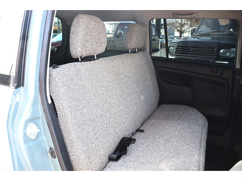 セカンドシート