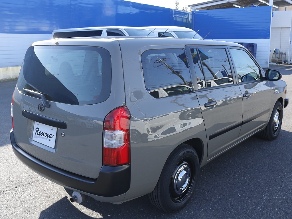 茨城県つくば市にハイエース専門の新車・中古車の展示場を展開！人気のグレード・年式をその場で見比べられます♪皆様のご来場、お問合せを心よりお待ちしております☆