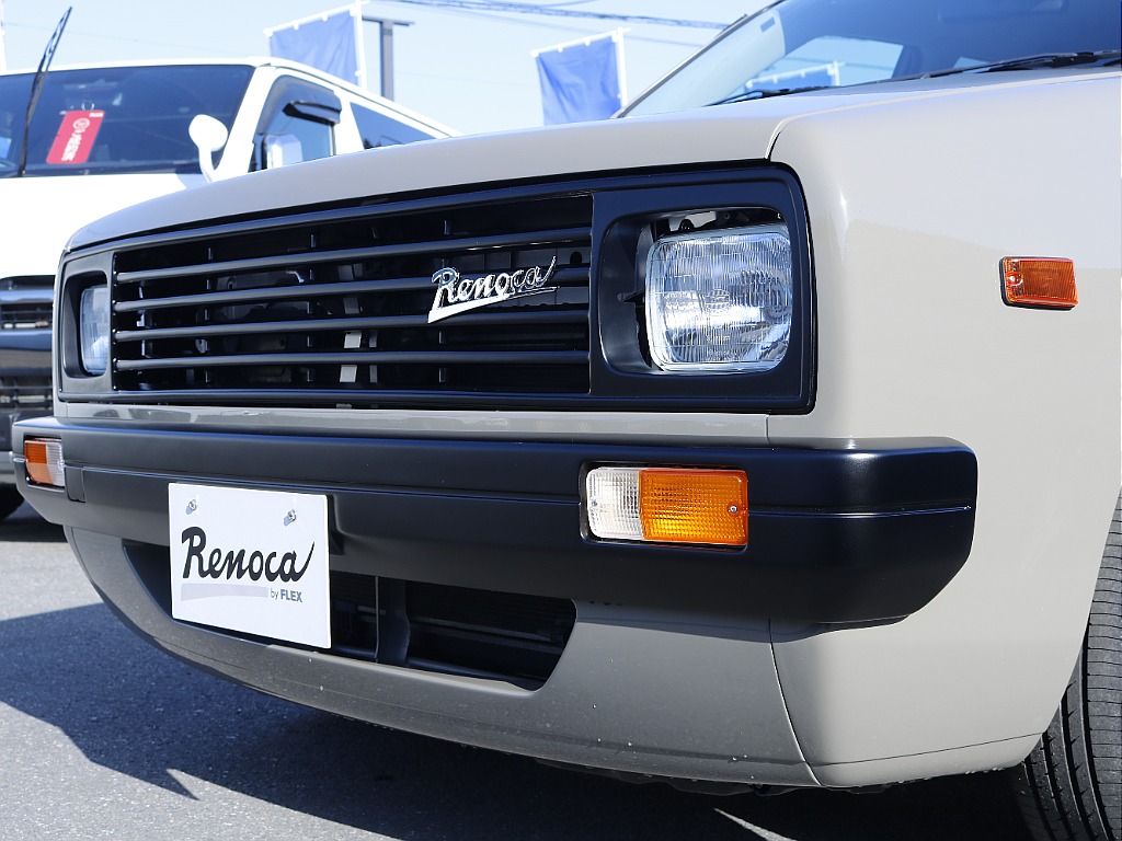 茨城県つくば市にハイエース専門の新車・中古車の展示場を展開！人気のグレード・年式をその場で見比べられます♪皆様のご来場、お問合せを心よりお待ちしております☆