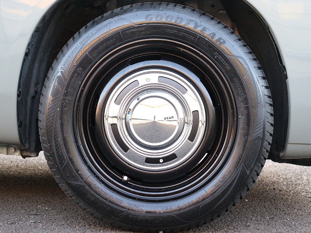 DEAN製　CROSSCOUNTRYをインストールしております♪