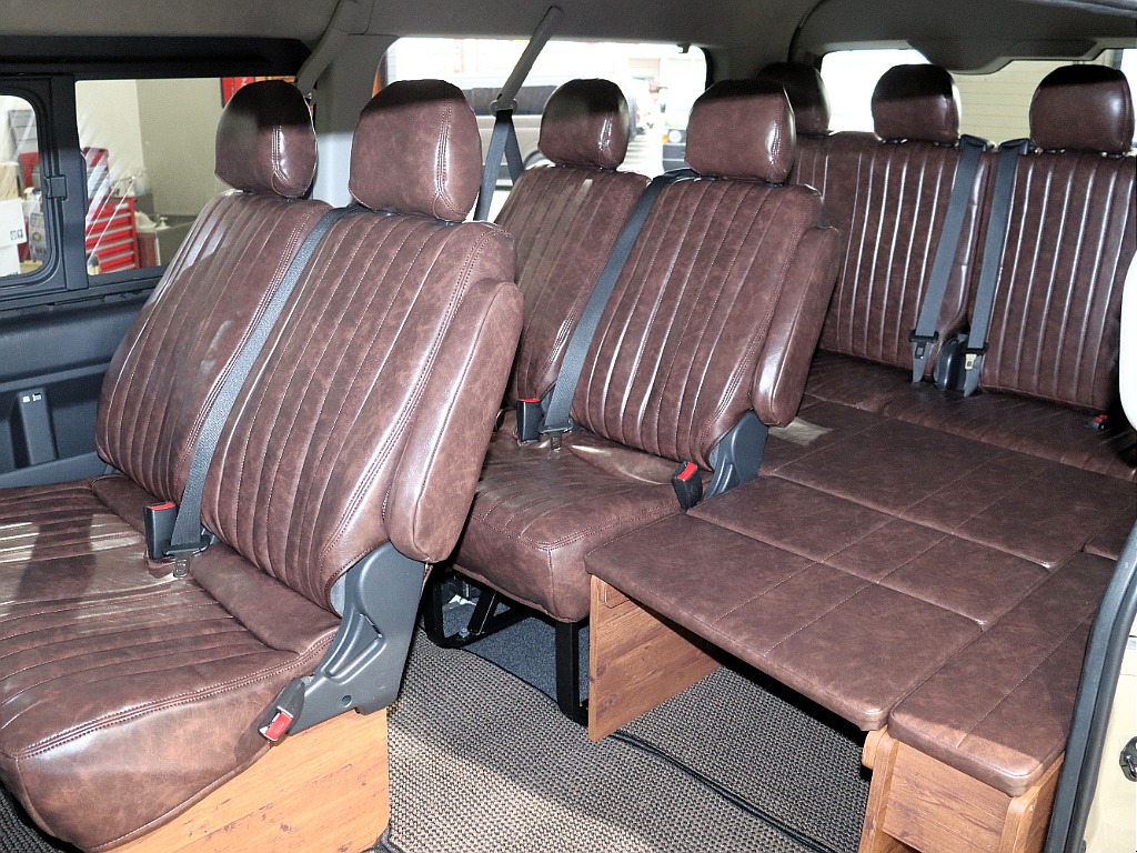 トヨタ ハイエース(13枚目)