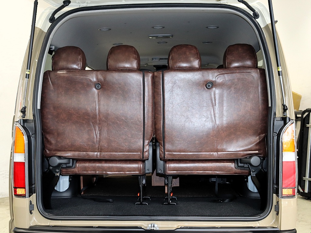 トヨタ ハイエース(17枚目)