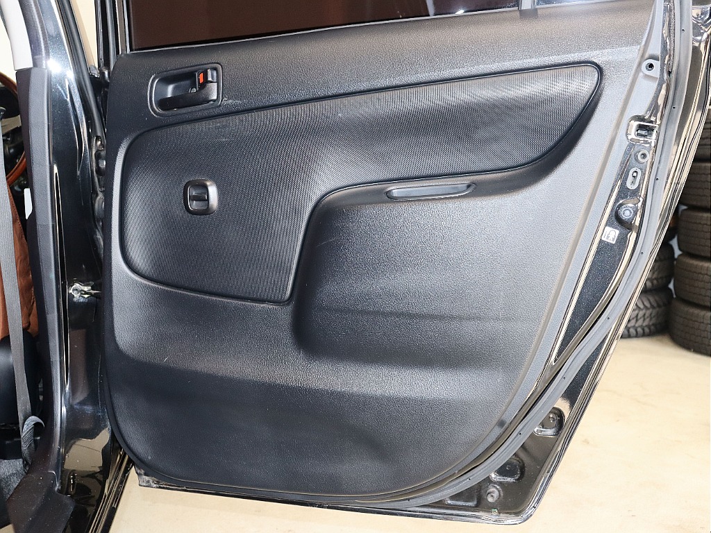 Renoca EUROBOX/角目フェイス　純正ブラックの渋い1台♪