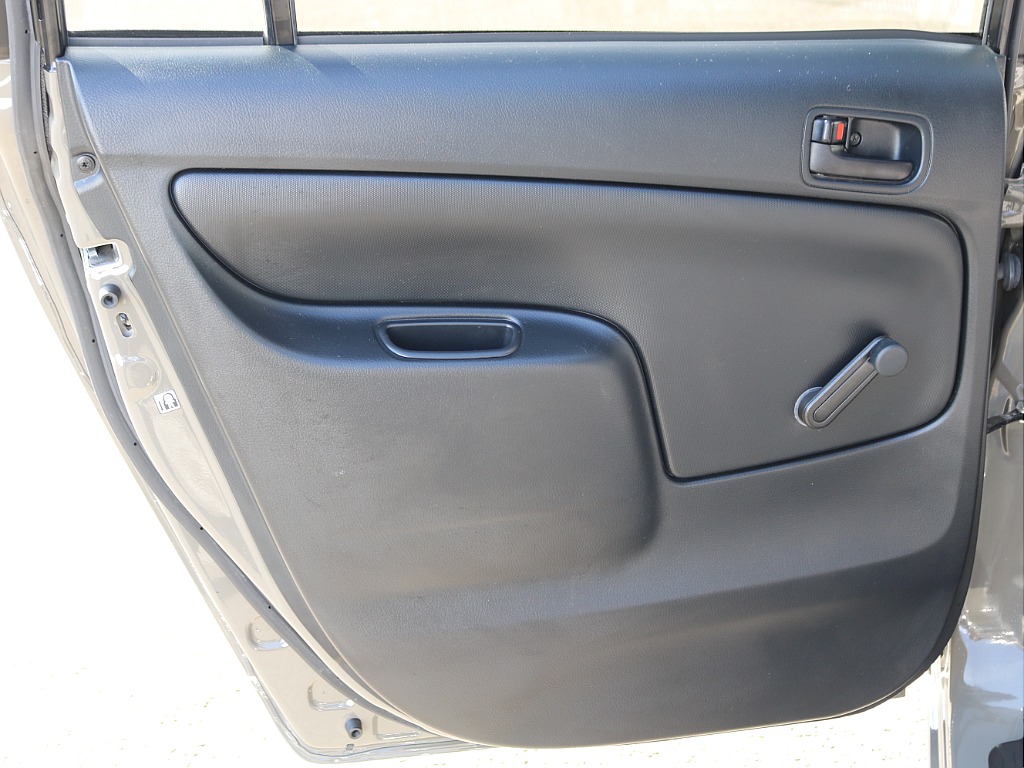 ＦＬＥＸグループは「すべての人に愛車を」をコンセプトに車種別に全国展開中！愛車と一緒に、ライフスタイルを充実させてもらいたいという思いで、ランクル仙台泉店では皆様のご要望になんでもお応えします♪