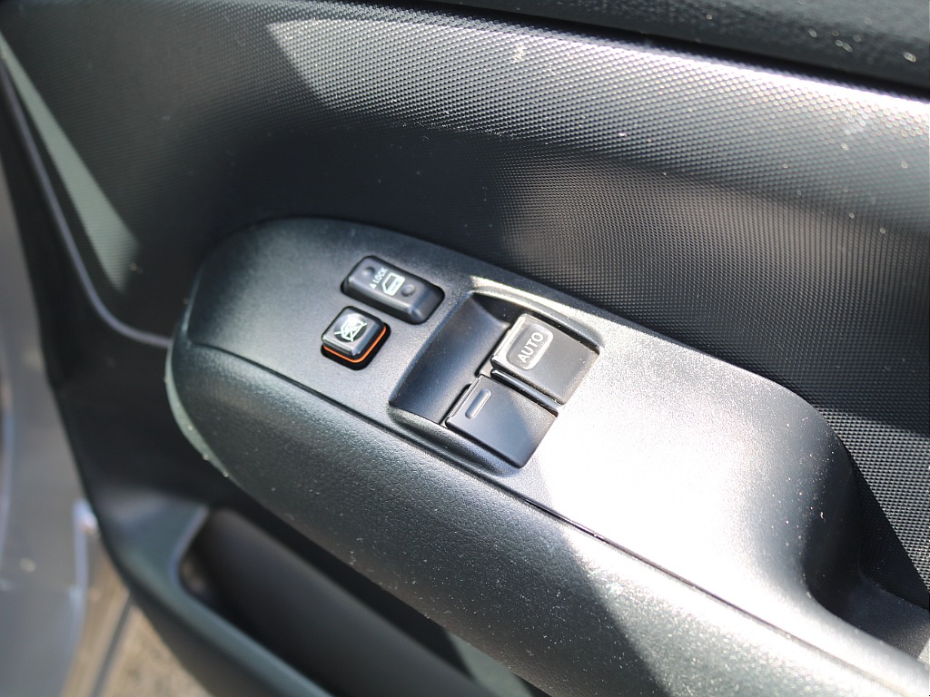 ＦＬＥＸグループは「すべての人に愛車を」をコンセプトに車種別に全国展開中！愛車と一緒に、ライフスタイルを充実させてもらいたいという思いで、ランクル仙台泉店では皆様のご要望になんでもお応えします♪