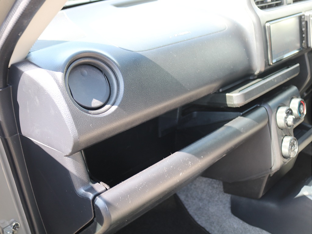 ＦＬＥＸグループは「すべての人に愛車を」をコンセプトに車種別に全国展開中！愛車と一緒に、ライフスタイルを充実させてもらいたいという思いで、ランクル仙台泉店では皆様のご要望になんでもお応えします♪