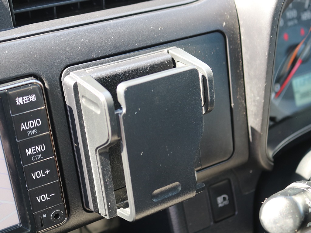 ＦＬＥＸグループは「すべての人に愛車を」をコンセプトに車種別に全国展開中！愛車と一緒に、ライフスタイルを充実させてもらいたいという思いで、ランクル仙台泉店では皆様のご要望になんでもお応えします♪