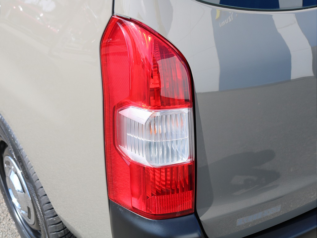 ＦＬＥＸグループは「すべての人に愛車を」をコンセプトに車種別に全国展開中！愛車と一緒に、ライフスタイルを充実させてもらいたいという思いで、ランクル仙台泉店では皆様のご要望になんでもお応えします♪