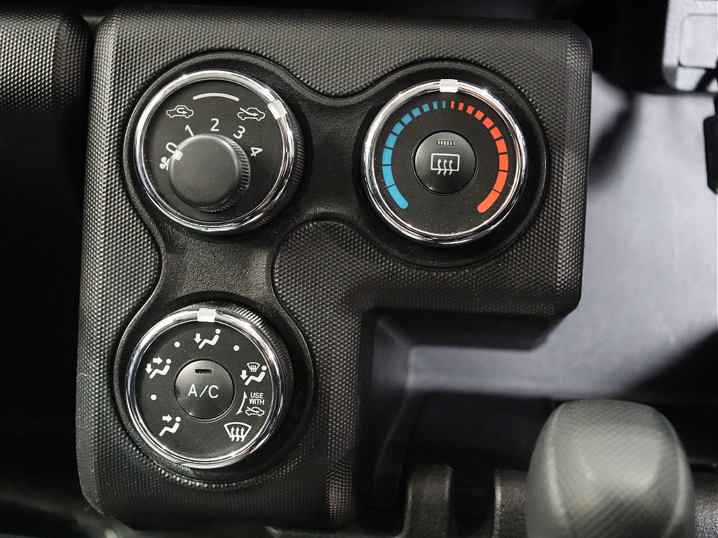 Renoca EUROBOX・純正ブラック・丸目フェイス♪