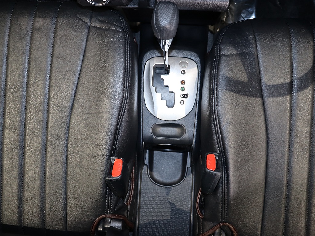 Renoca EUROBOX・純正ブラック・丸目フェイス♪