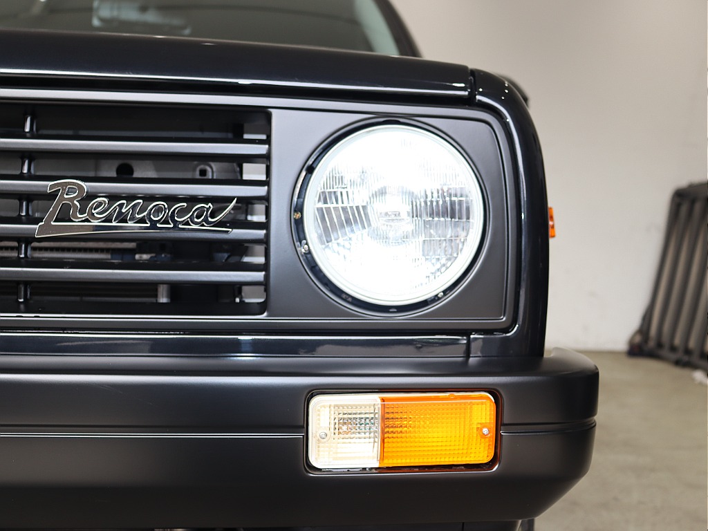 Renoca EUROBOX・純正ブラック・丸目フェイス♪