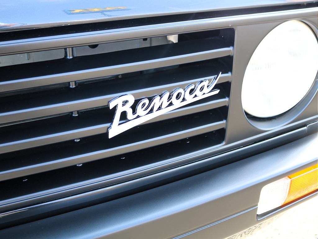 ランドクルーザーやハイエースなどを常時40台以上展示！お客様のニーズにあった最適なお車をご提案させていただきます。ご来店の際はお気軽にお問合わせください！