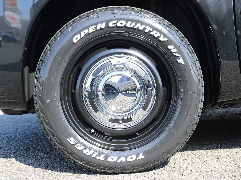 ホイールはDEANクロスカントリー15インチAWを装着済み