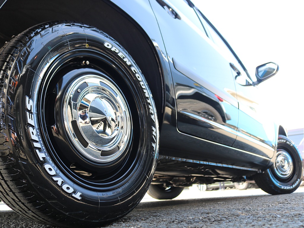 ＦＬＥＸグループは「すべての人に愛車を」をコンセプトに車種別に全国展開中！愛車と一緒に、ライフスタイルを充実させてもらいたいという思いで、ランクル仙台泉店では皆様のご要望になんでもお応えします♪