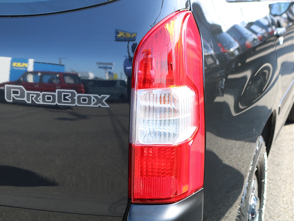 ＦＬＥＸグループは「すべての人に愛車を」をコンセプトに車種別に全国展開中！愛車と一緒に、ライフスタイルを充実させてもらいたいという思いで、ランクル仙台泉店では皆様のご要望になんでもお応えします♪