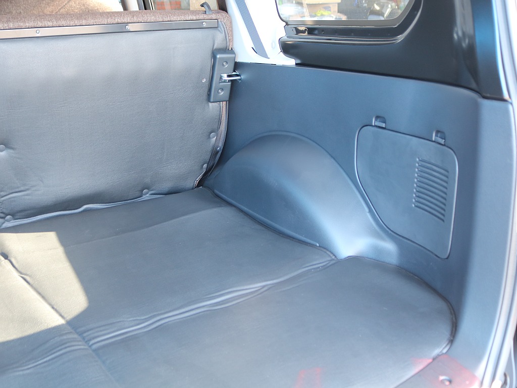 ＦＬＥＸグループは「すべての人に愛車を」をコンセプトに車種別に全国展開中！愛車と一緒に、ライフスタイルを充実させてもらいたいという思いで、ランクル仙台泉店では皆様のご要望になんでもお応えします♪