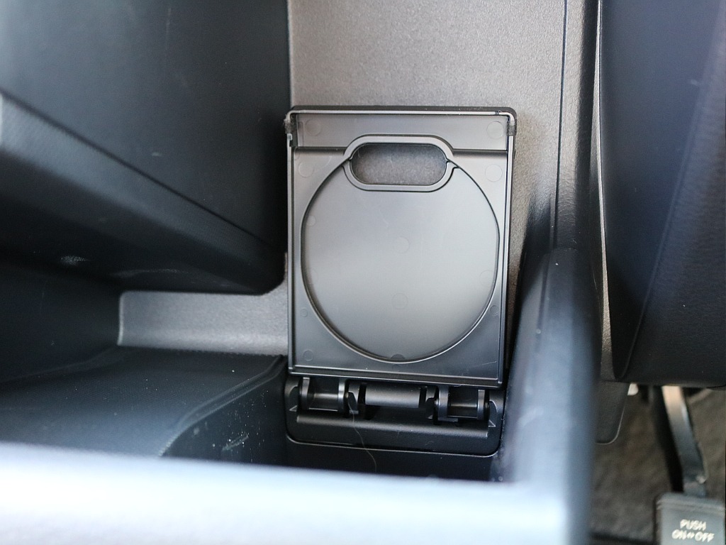 ＦＬＥＸグループは「すべての人に愛車を」をコンセプトに車種別に全国展開中！愛車と一緒に、ライフスタイルを充実させてもらいたいという思いで、ランクル仙台泉店では皆様のご要望になんでもお応えします♪