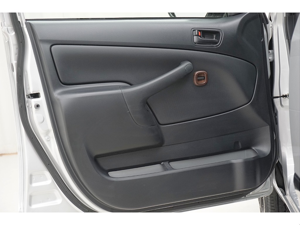 ドアトリムになります☆