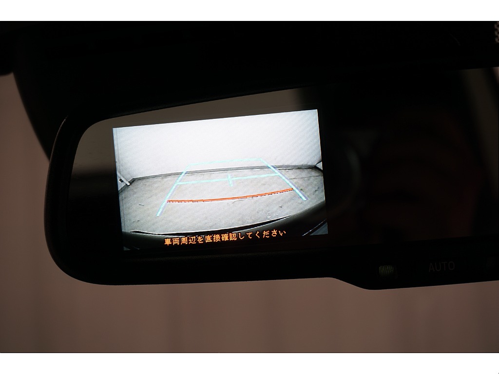 バックモニター内臓自動防眩ミラー☆