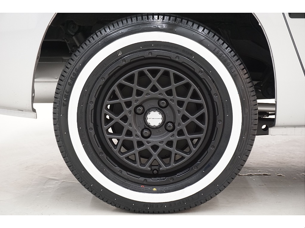 新品TRIPLE ZERO ホワイトリボンタイヤ×新品MUD VANCE 09 FULL MAT BLACK☆