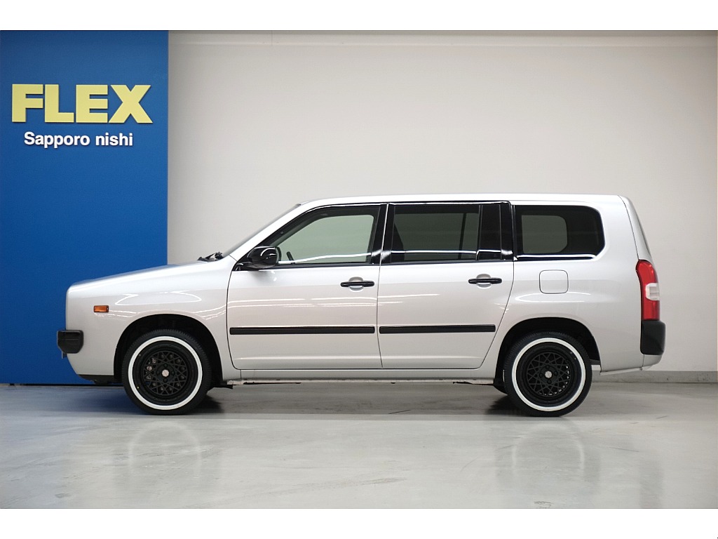 トヨタセーフティセンス☆新品カロッツェリアフルセグナビ☆新品バックカメラ☆ＥＴＣ☆新品ウッド調インテリアパネル☆新品クラシックシートカバー☆