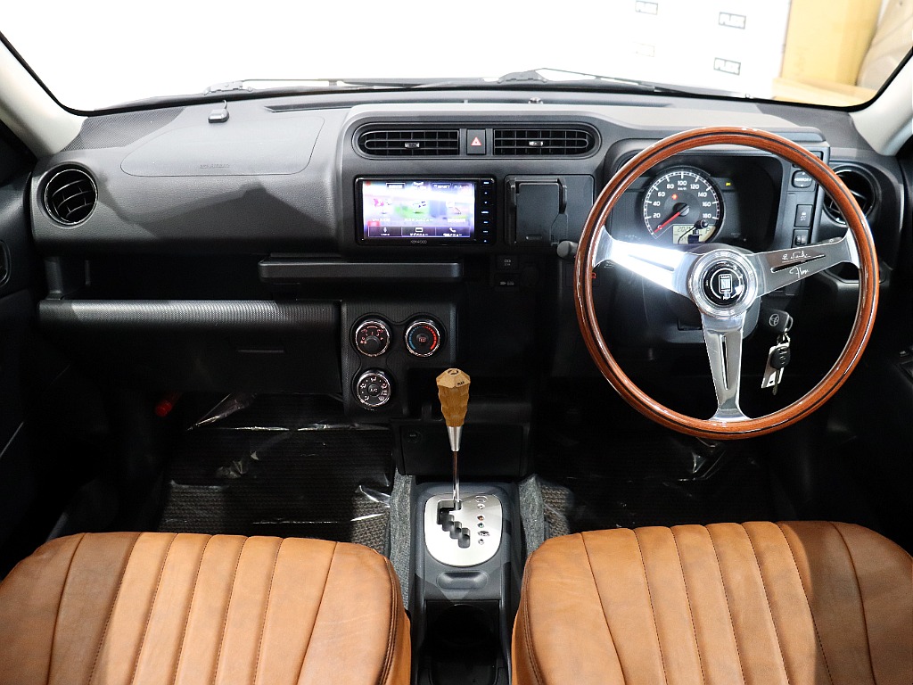 R6年・走行15000キロ台・EUROBOX・4WD♪