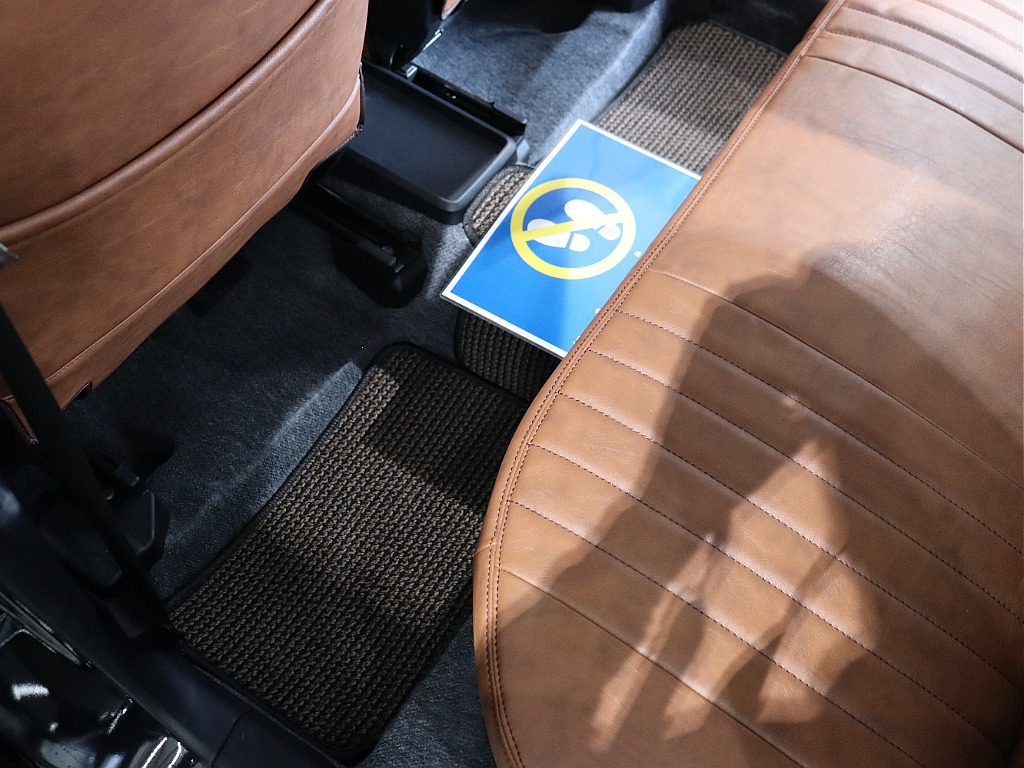 R6年・走行15000キロ台・EUROBOX・4WD♪