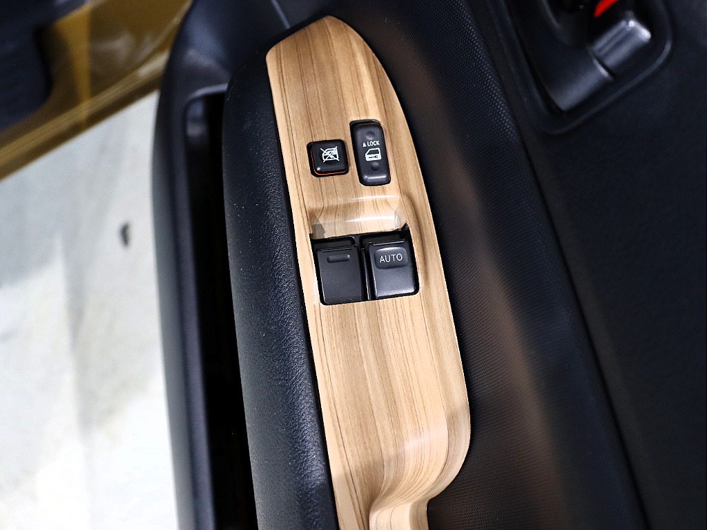 希少4WD・EURO BOX/丸目フェイス×アゼットブラウンNペイント