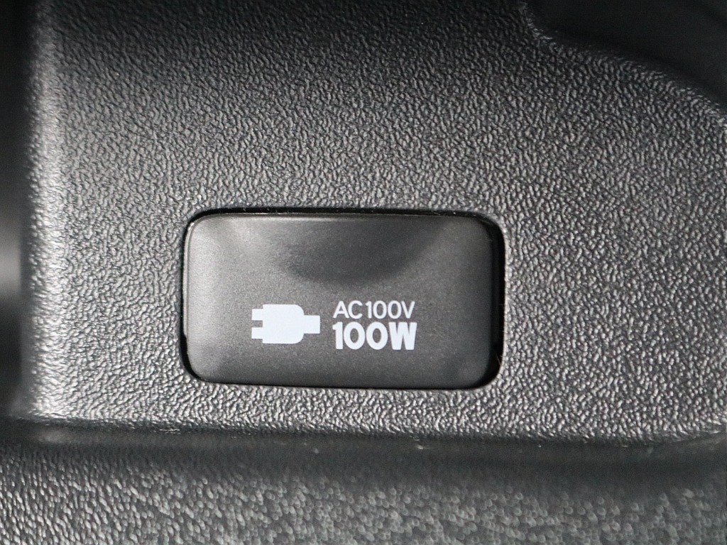 ＦＬＥＸグループは「すべての人に愛車を」をコンセプトに車種別に全国展開中！愛車と一緒に、ライフスタイルを充実させてもらいたいという思いで、ランクル仙台泉店では皆様のご要望になんでもお応えします♪
