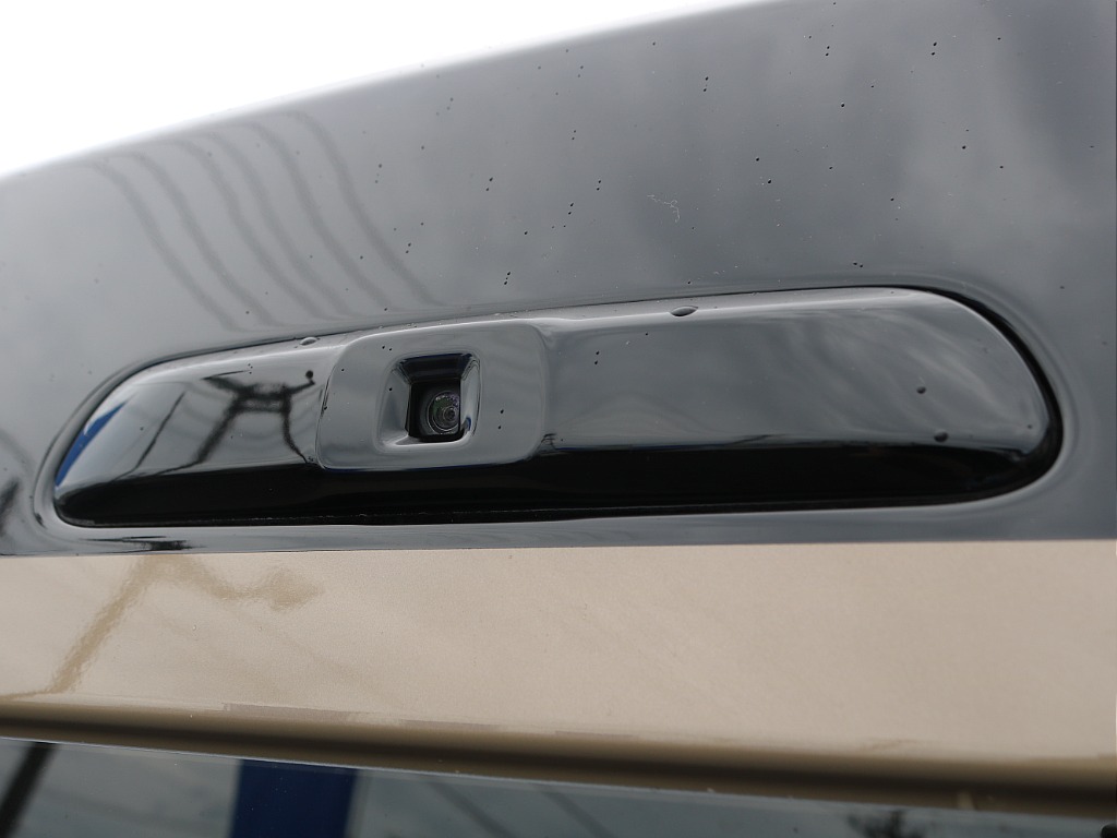 ＦＬＥＸグループは「すべての人に愛車を」をコンセプトに車種別に全国展開中！愛車と一緒に、ライフスタイルを充実させてもらいたいという思いで、ランクル仙台泉店では皆様のご要望になんでもお応えします♪