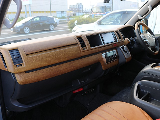 車内を明るく彩る黄木目インテリア3点セット！