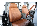 運転席も綺麗に保たれております☆