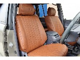 運転席も綺麗に保たれております☆
