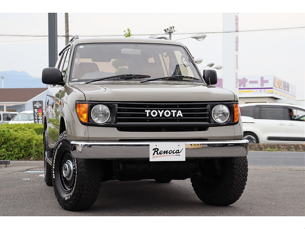 新品ＴＯＹＯＴＡ横文字グリル☆