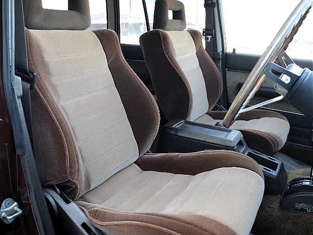 シートは張替済みとなっております！