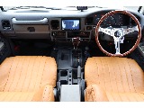 現代の車にはない、レトロな雰囲気☆